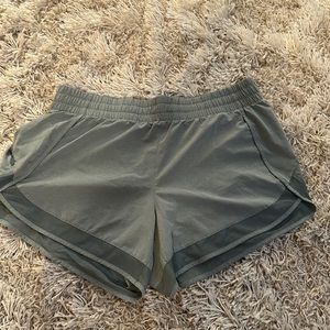 Athleta Mesh Racer Run Short